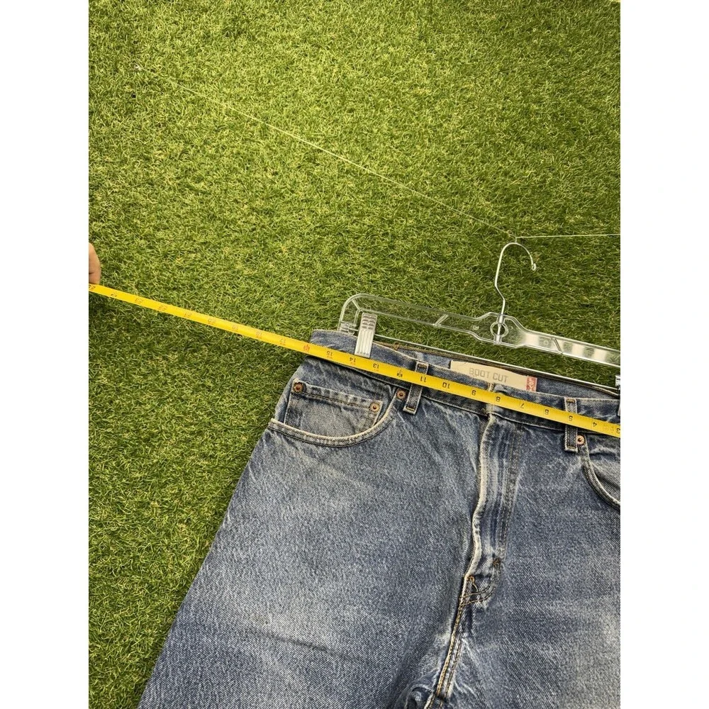 Levis shop confidence